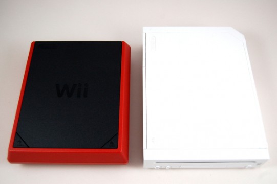 Wii-and-Wii-Mini-Comparison-541x360